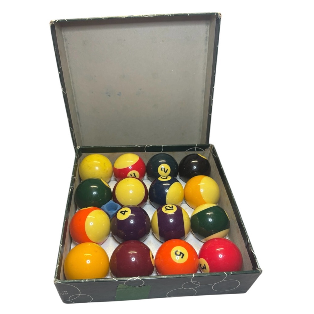 Aramith Billiards Pool Belgium Numbered Balls Set 16 Balls Including a Cue Ball